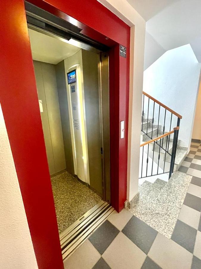 Апартаменты Apartamento Al Lado De La Playa Монкофар Экстерьер фото