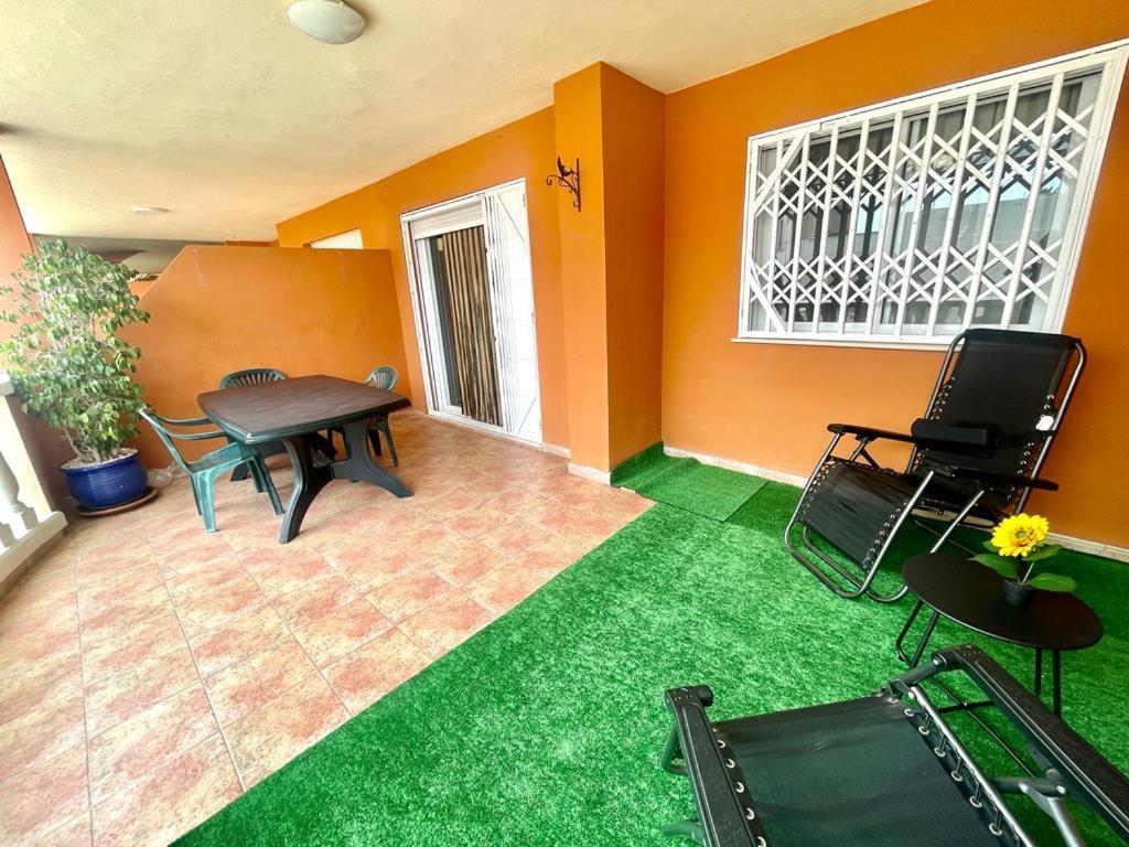 Апартаменты Apartamento Al Lado De La Playa Монкофар Экстерьер фото